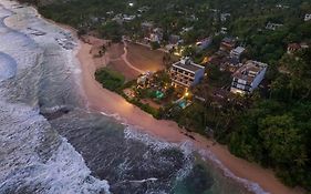 Naomi Beach Hotel